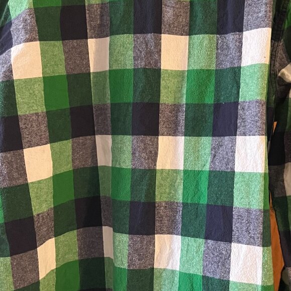 Ditch Plains Button down Size XXL - Picture 2 of 3